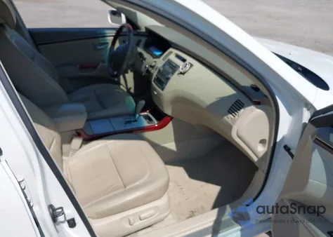 2008 Hyundai Azera Limited from USA, damaged, VIN KMHFC46F98A257616